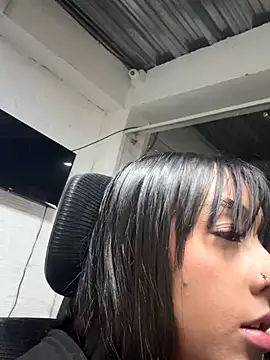 Aleja ruizz online show from 12/03/25, 06:25