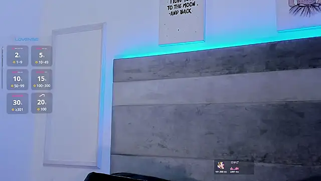 Aleja ruizz online show from 10/28/25, 07:07