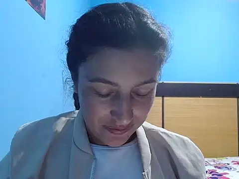 SarahFriendly online show from 04/24/26, 02:35