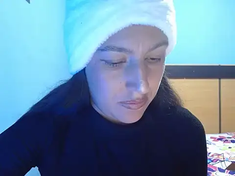 Snapshot of SarahFriendly chatting on 04/01/26, 08:50 SarahFriendly online show from 04/01/26, 08:50