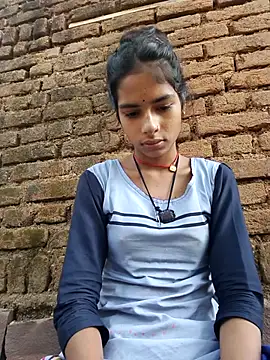 Snapshot of Gulika_Doshi chatting on 10/15/25, 01:59 Gulika Doshi online show from 10/15/25, 01:59