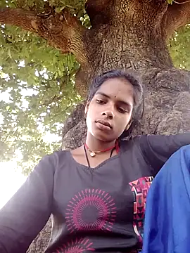 Snapshot of Gulika_Doshi chatting on 09/25/25, 03:45 Gulika Doshi online show from 09/25/25, 03:45