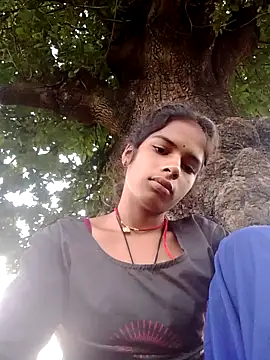 Snapshot of Gulika_Doshi chatting on 09/15/25, 01:17 Gulika Doshi online show from 09/15/25, 01:17