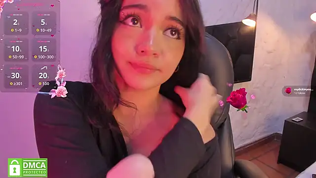 Snapshot of Darky_Doll chatting on 06/01/26, 11:04 Darky Doll online show from 06/01/26, 11:04