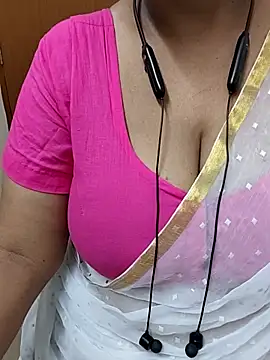 Snapshot of tami_lavanya chatting on 06/18/26, 06:02 tami lavanya online show from 06/18/26, 06:02
