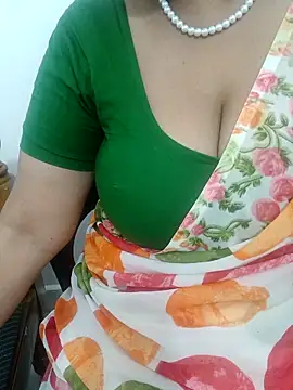 Snapshot of tami_lavanya chatting on 02/01/26, 12:58 tami lavanya online show from 02/01/26, 12:58