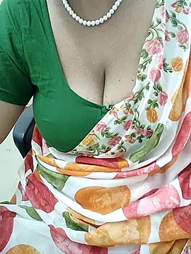 Snapshot of tami_lavanya chatting on 11/21/25, 07:02 tami lavanya online show from 11/21/25, 07:02