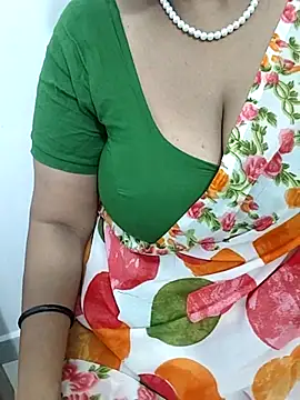 Snapshot of tami_lavanya chatting on 02/23/26, 05:09 tami lavanya online show from 02/23/26, 05:09