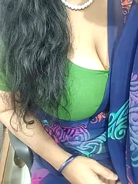 Snapshot of tami_lavanya chatting on 02/18/26, 10:01 tami lavanya online show from 02/18/26, 10:01