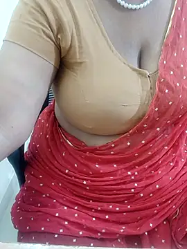 Snapshot of tami_lavanya chatting on 11/14/25, 05:33 tami lavanya online show from 11/14/25, 05:33