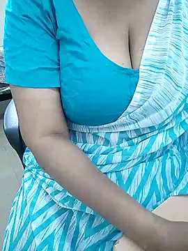 Snapshot of tami_lavanya chatting on 12/16/25, 07:34 tami lavanya online show from 12/16/25, 07:34