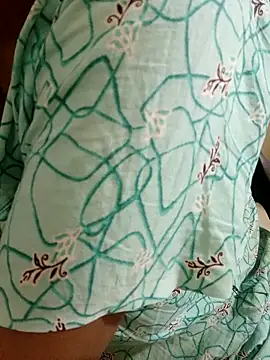 Snapshot of tami_lavanya chatting on 10/25/25, 11:20 tami lavanya online show from 10/25/25, 11:20