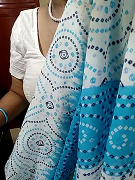tami lavanya online show from 09/22/25, 04:40