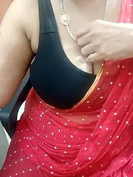 Snapshot of tami_lavanya chatting on 10/24/25, 04:06 tami lavanya online show from 10/24/25, 04:06