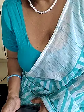 tami lavanya online show from 09/26/25, 04:08