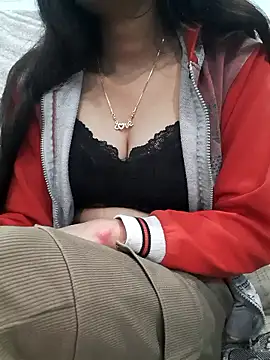 Snapshot of Aarti-kumri chatting on 01/12/26, 09:41 Aarti-kumri online show from 01/12/26, 09:41