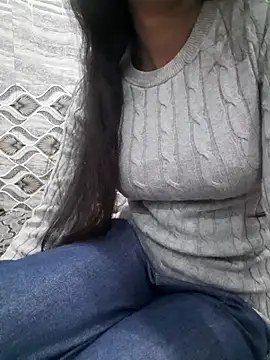 Snapshot of Aarti-kumri chatting on 11/24/25, 01:22 Aarti-kumri online show from 11/24/25, 01:22