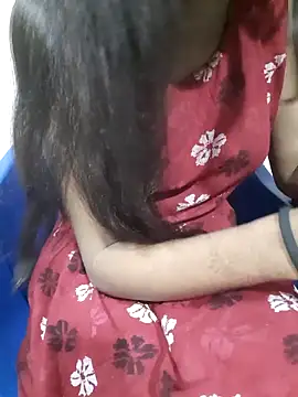 Aarti-kumri online show from 10/25/25, 04:40