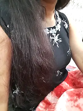 Snapshot of Aarti-kumri chatting on 11/15/25, 07:23 Aarti-kumri online show from 11/15/25, 07:23