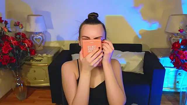 Kelly Cartier online show from 11/30/25, 11:55