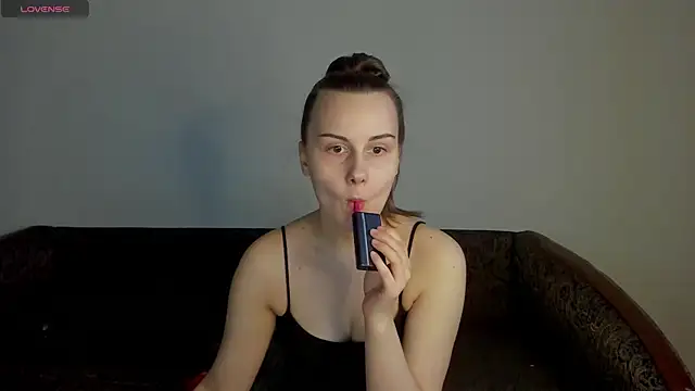 Kelly Cartier online show from 05/02/26, 03:50