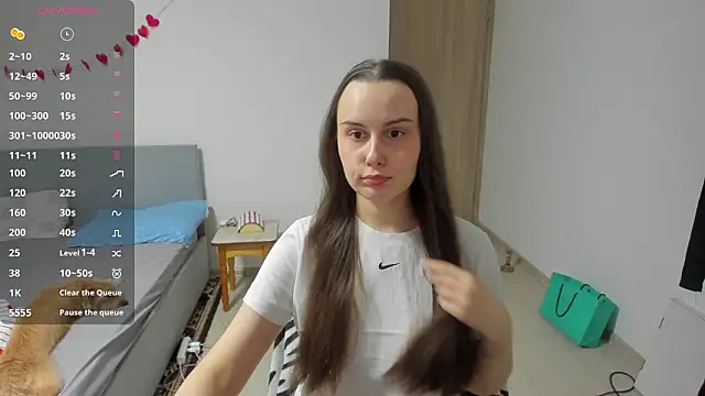 Kelly Cartier online show from 02/19/26, 05:43