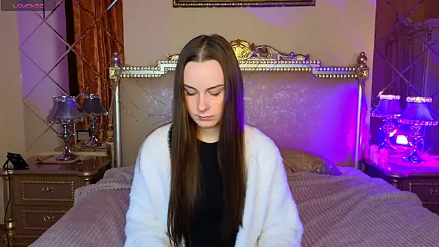 Kelly Cartier online show from 01/13/26, 01:15