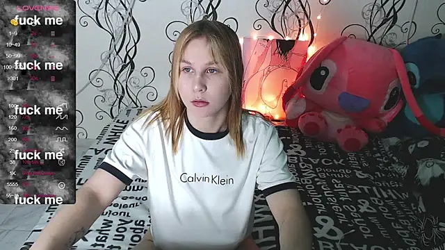 RoyAngela online show from 10/25/25, 05:24