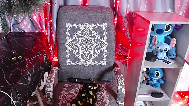 RoyAngela online show from 01/11/26, 04:36