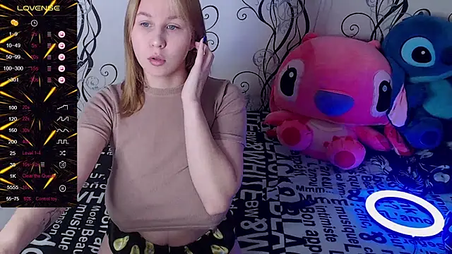 RoyAngela online show from 10/05/25, 07:21