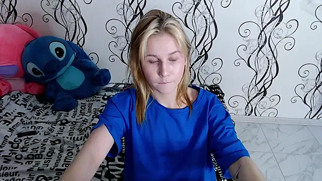 RoyAngela online show from 04/07/26, 01:29