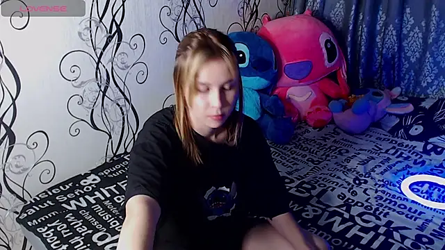 RoyAngela online show from 09/25/25, 09:32