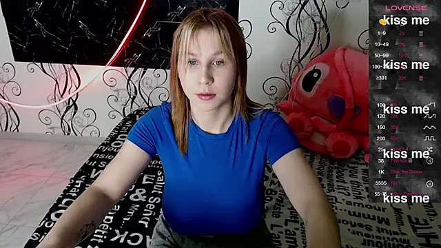 RoyAngela online show from 10/16/25, 04:04