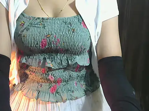 sheetal-sheetal95 online show from 12/21/25, 04:52