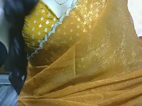 Snapshot of sheetal-sheetal95 chatting on 09/13/25, 06:19 sheetal-sheetal95 online show from 09/13/25, 06:19