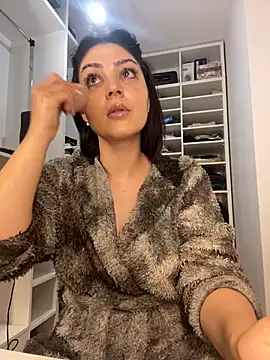 Lexi Storm online show from 11/15/25, 06:50