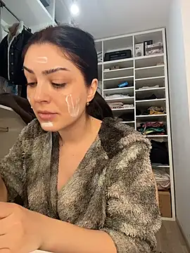 Lexi Storm online show from 04/05/26, 05:47