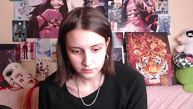 AliceChio online show from 11/12/25, 05:50