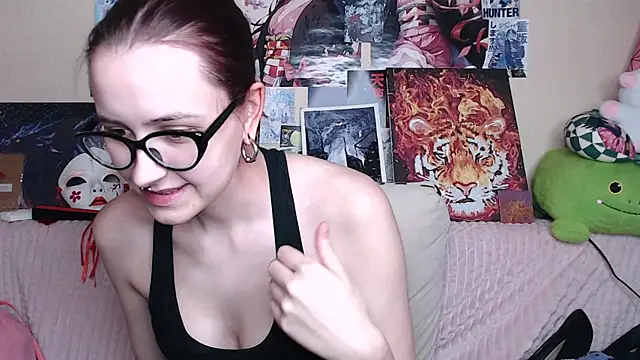 AliceChio online show from 12/19/25, 05:21