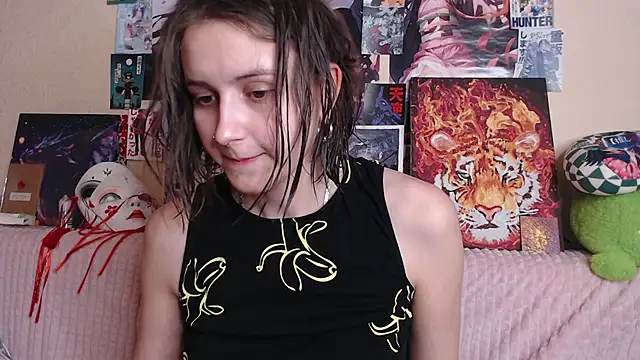 AliceChio online show from 10/17/25, 05:37