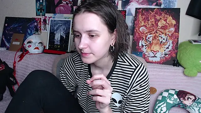 AliceChio online show from 09/14/25, 02:39