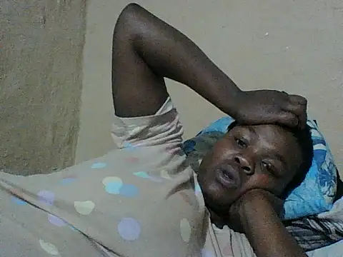 Snapshot of chocolateboobs92 chatting on 09/27/25, 01:56 chocolateboobs92 online show from 09/27/25, 01:56