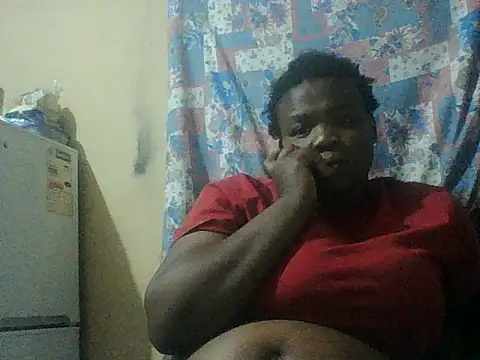 Snapshot of chocolateboobs92 chatting on 09/09/25, 04:27 chocolateboobs92 online show from 09/09/25, 04:27