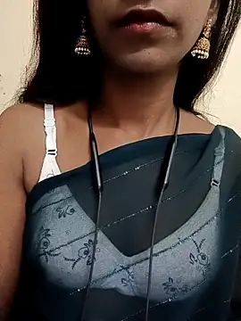 kavya-telugu84 online show from 10/25/25, 11:38