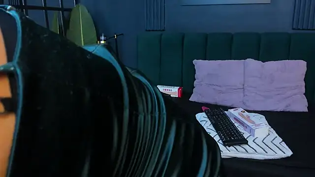 ariannaliss online show from 09/23/25, 06:48