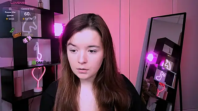 Snapshot of nika-still chatting on 11/11/25, 02:12 nika-still online show from 11/11/25, 02:12