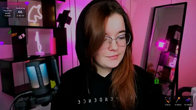 Snapshot of nika-still chatting on 12/15/25, 08:58 nika-still online show from 12/15/25, 08:58