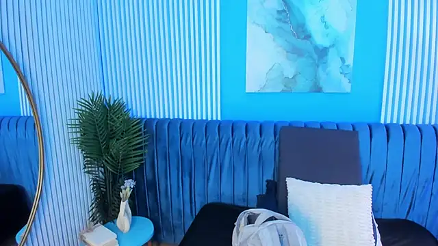 lizzievan online show from 10/10/25, 11:44