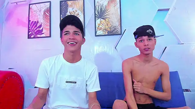 The boys at online show from 09/10/25, 05:06