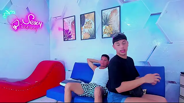 The boys at online show from 10/07/25, 06:09